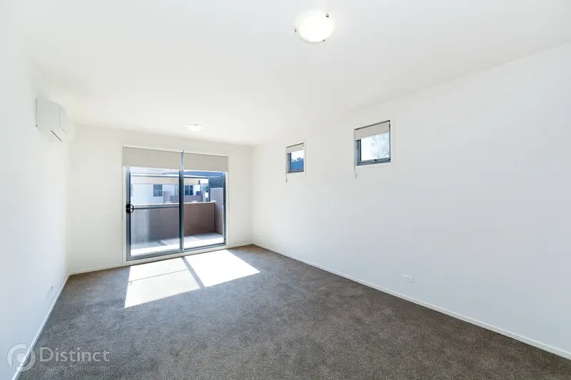 198/15 Mower Place, Phillip, photo 3