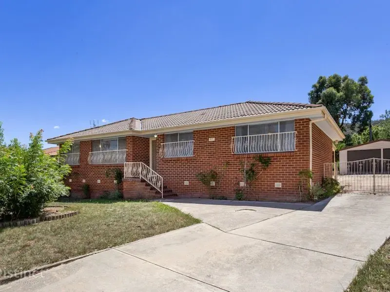 87 Summerland Circuit, Kambah
