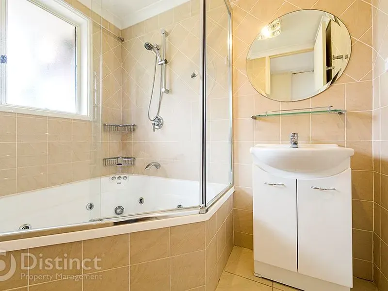 16 Gollan Street, Evatt, photo 7