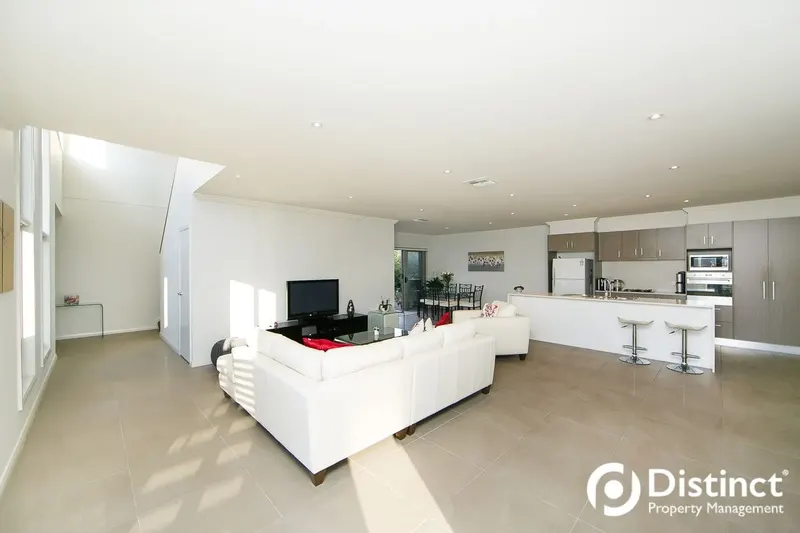 2 Eric Wright Street, Forde, photo 4