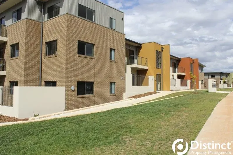 102/104 Henry Kendall Street, Franklin, photo 16