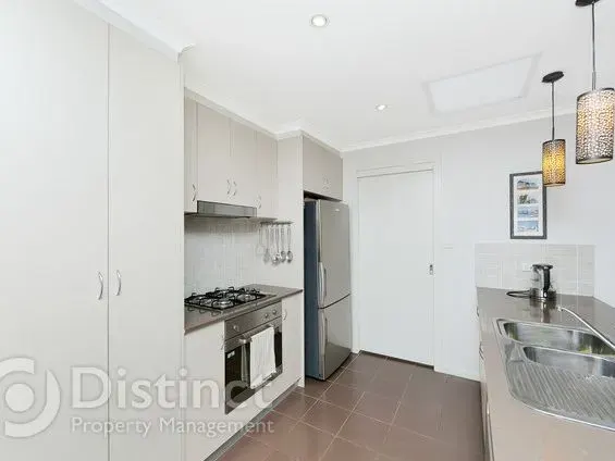1/5 Waterloo Street, Queanbeyan, photo 2