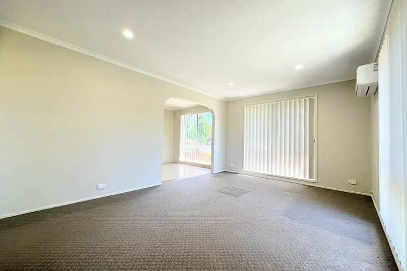 188 Ellerston Avenue, Isabella Plains, photo 4