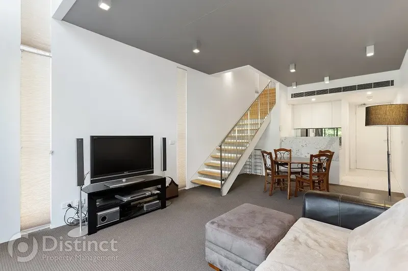 1/5 Burbury Close, Barton, photo 5