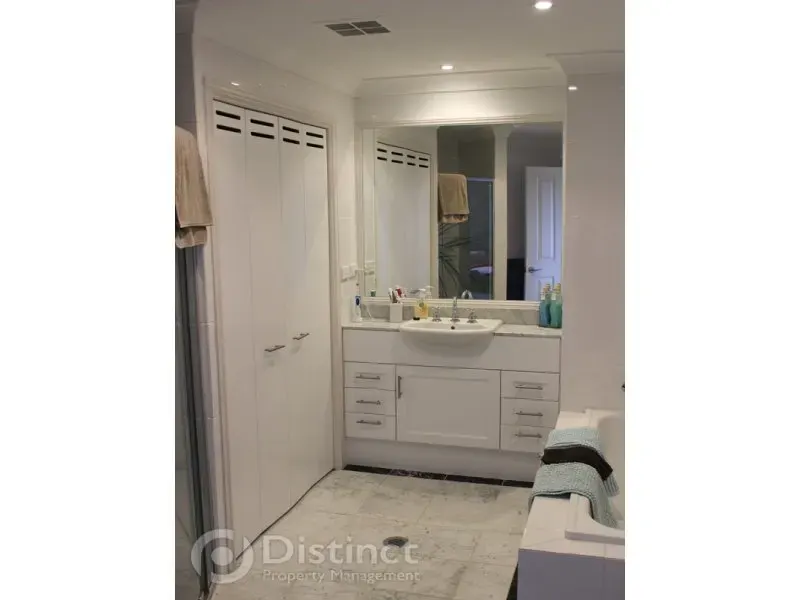 11/15 Fitzroy Crescent, Forrest, photo 11