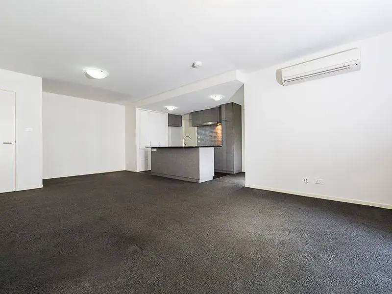 297/80 Chandler Street, Belconnen, photo 2