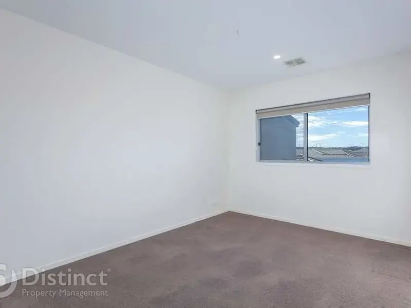 44 Gudamang Street, Ngunnawal, photo 10