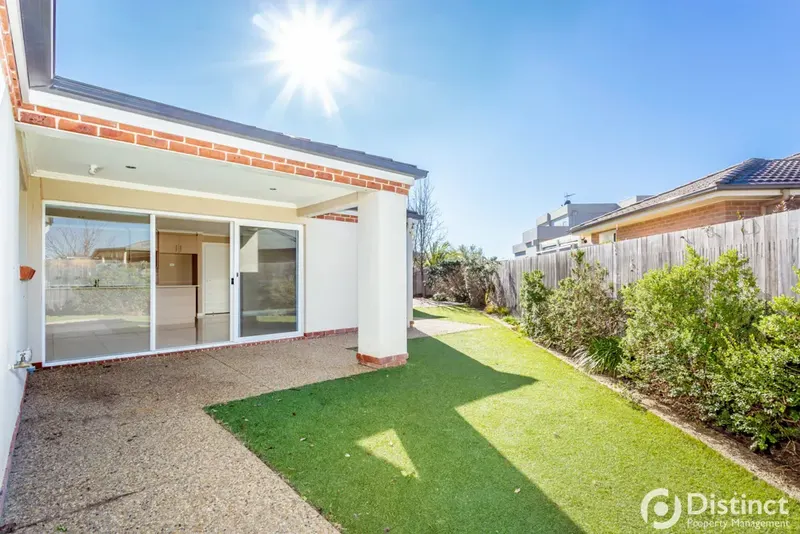 27 Donald Horne Street, Franklin, photo 13