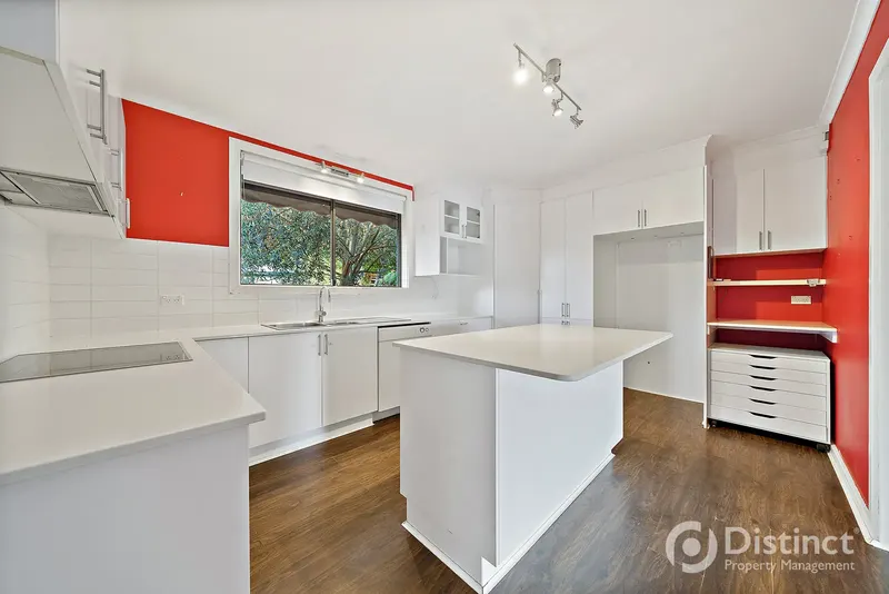 80 Walker Crescent, Narrabundah, photo 3