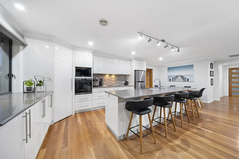 31 Diamantina Crescent, Kaleen, photo 3
