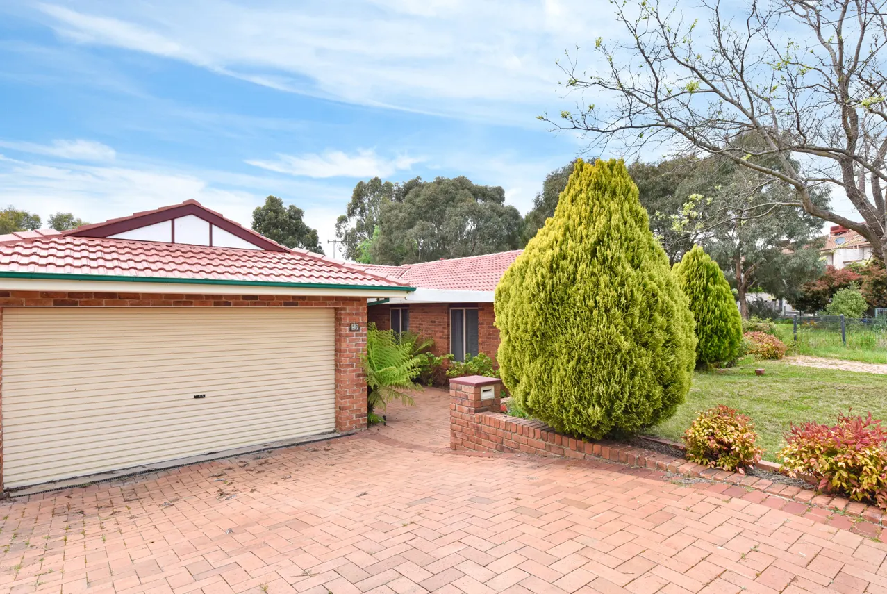 59 Ferguson Circuit, Ngunnawal, photo 1