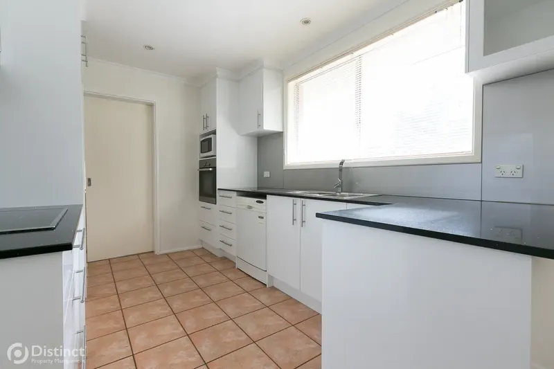 30 Robson Street, Garran, photo 3