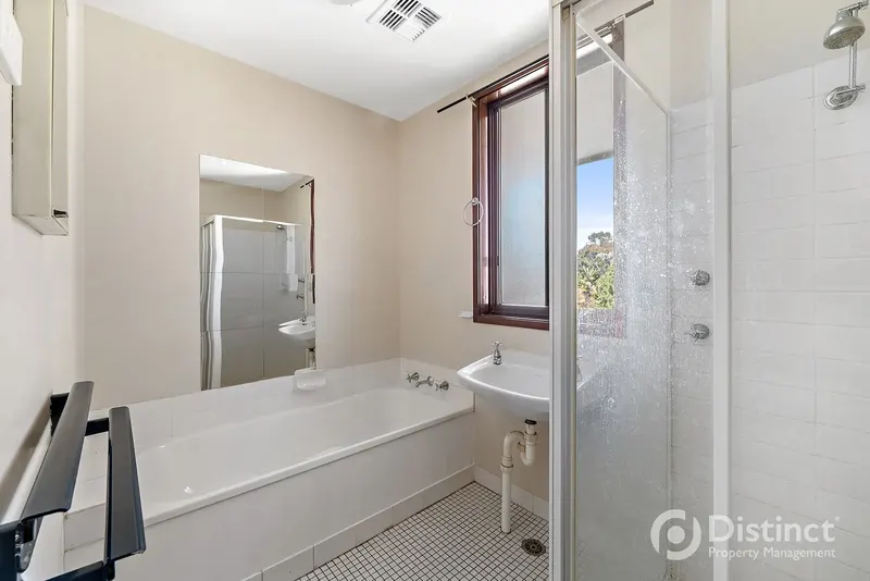 4 Cumbrae Place, Kambah, photo 9