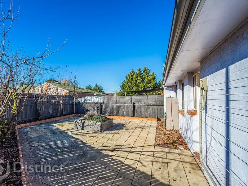 28 Windradyne Street, Ngunnawal, photo 7
