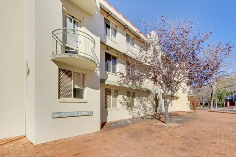 7/2 Antis Street, Phillip, photo 11