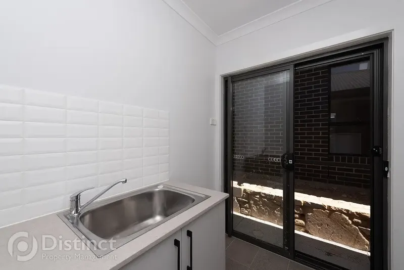 61 Rogers Road, Googong, photo 11