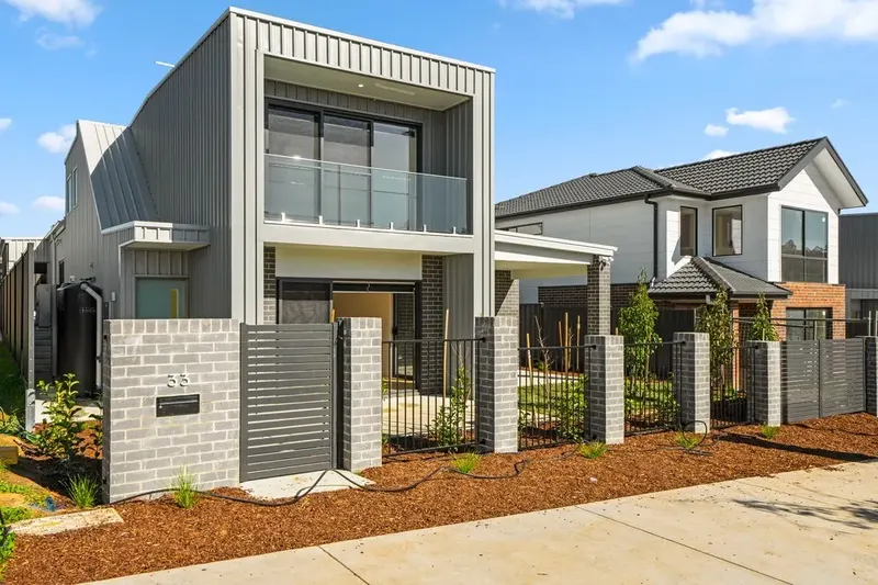 37 Sculthorpe Avenue, Whitlam, photo 3