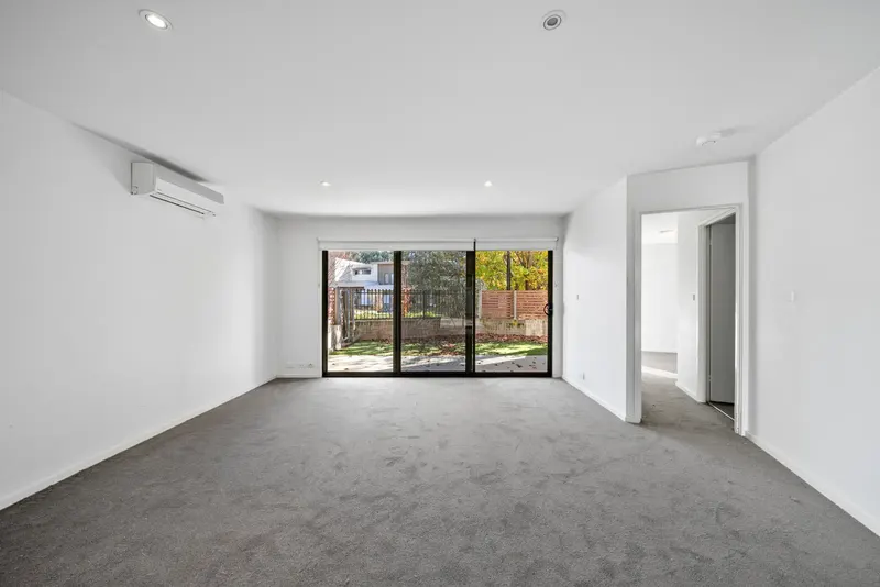 32/39 Jerrabomberra Avenue, Narrabundah, photo 5