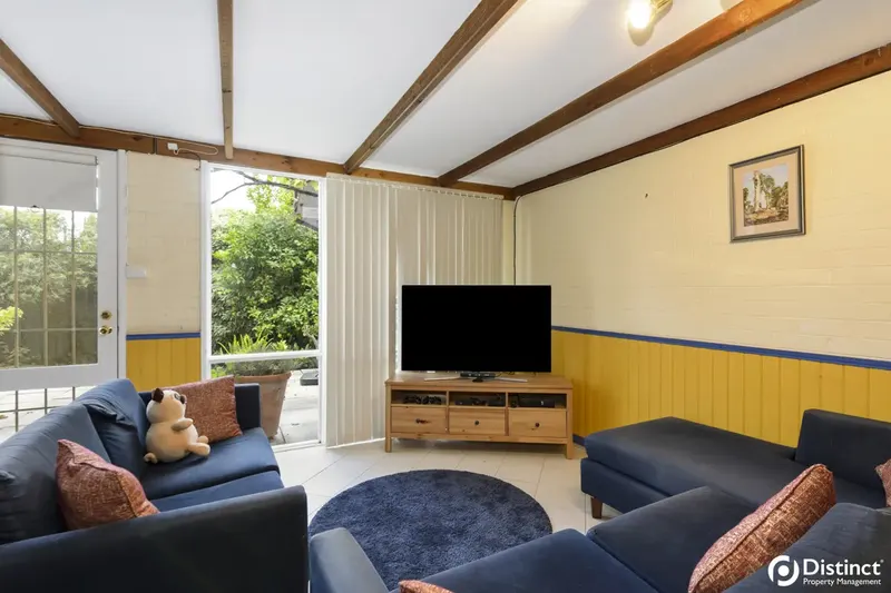 44 Hawkesbury Crescent, Farrer, photo 7