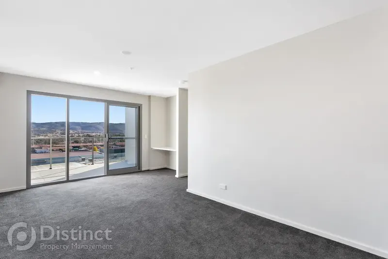 321/325 Anketell Street, Greenway, photo 5
