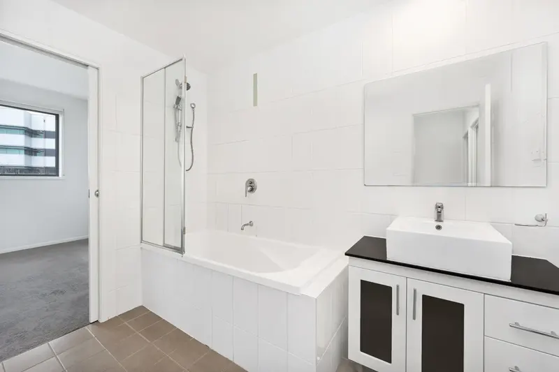 14/1 Drew Street, Greenway, photo 10