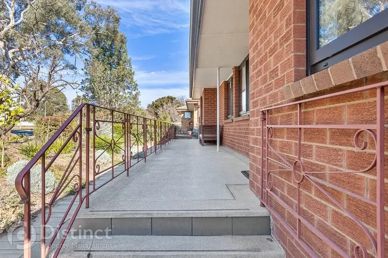 132 Phillip Avenue, Downer, photo 2