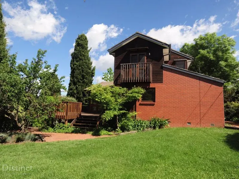 6 Caffyn Place, Garran, photo 11