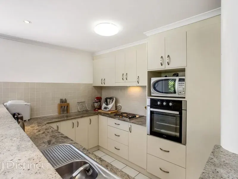 1/5 Wise Street, Braddon, photo 2