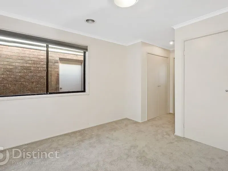 5 Gilday Place, Fadden, photo 6