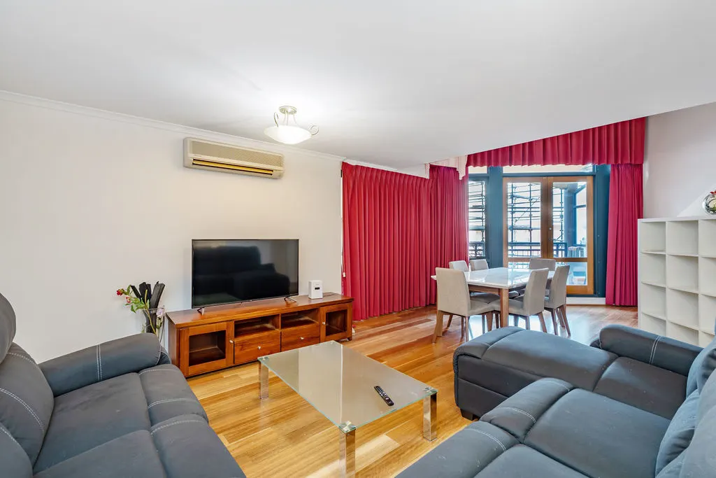 90/66 Allara Street, City, photo 1