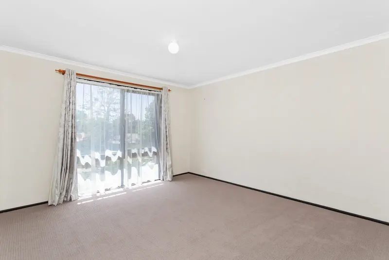 70 Ragless Circuit, Kambah, photo 8