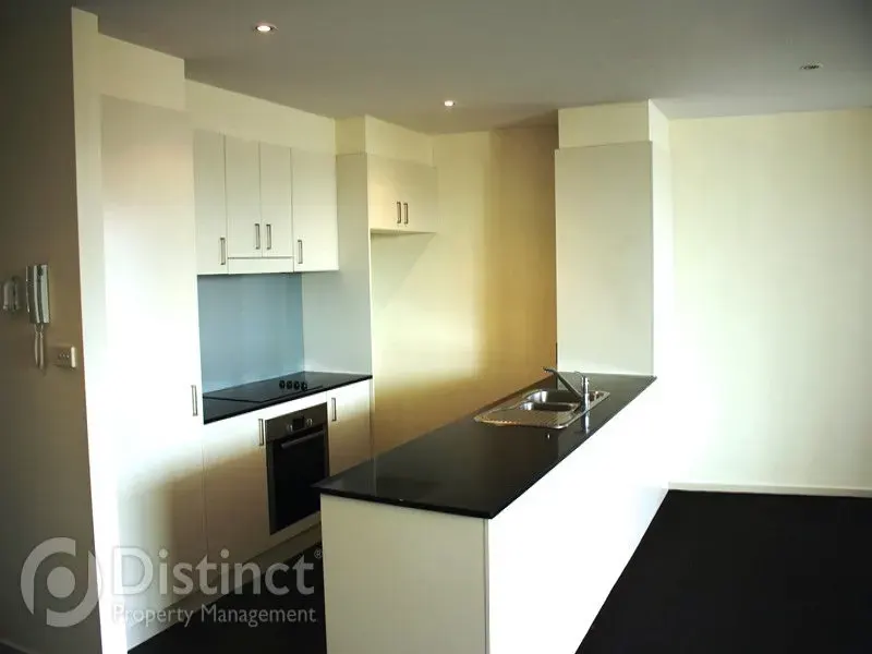 19/3 Burke Crescent, Griffith, photo 3