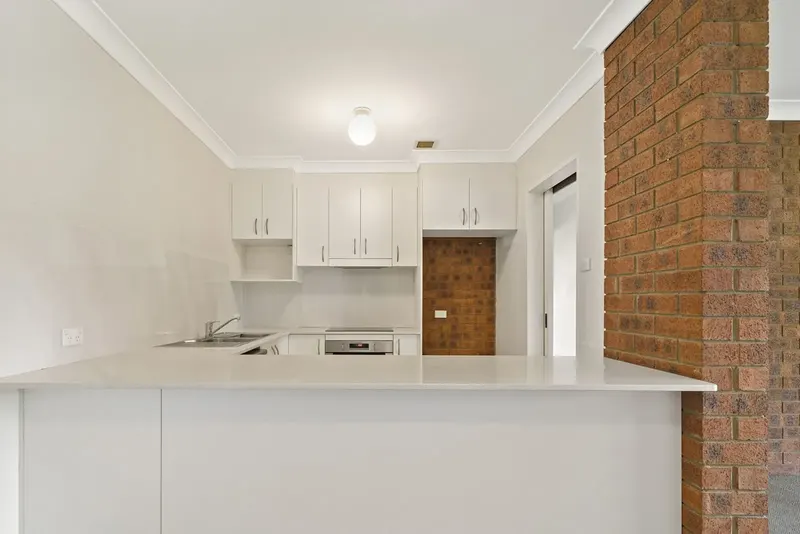 20/103 Canberra Avenue, Griffith, photo 2