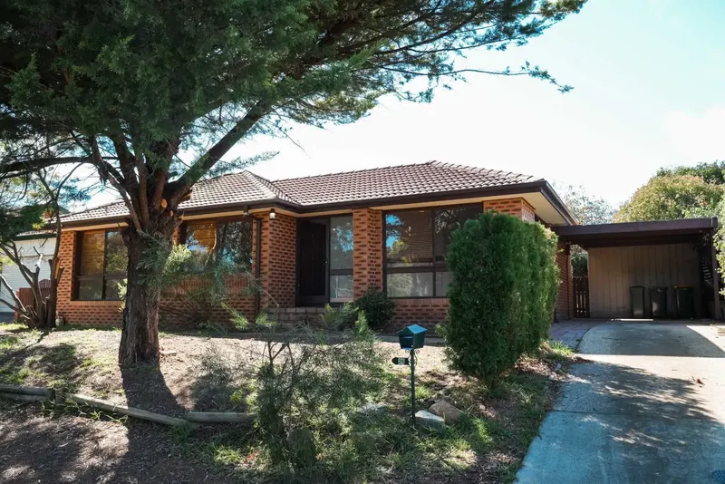 26 Merriman Crescent, Macarthur