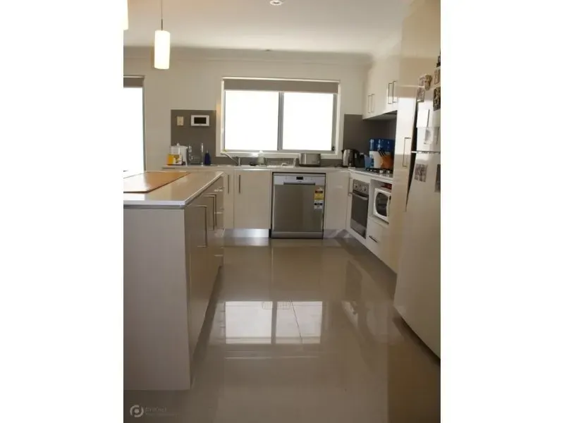7 Buchan Crescent, Forde, photo 3