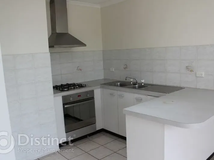 16 Marungul Avenue, Ngunnawal, photo 2