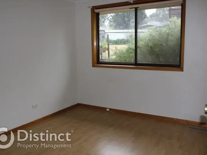 76 Chuculba Crescent, Giralang, photo 8