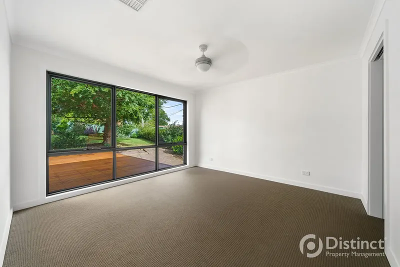 4 Achernar Close, Giralang, photo 20