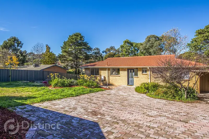 192 Kingsford Smith Drive, Spence, photo 2