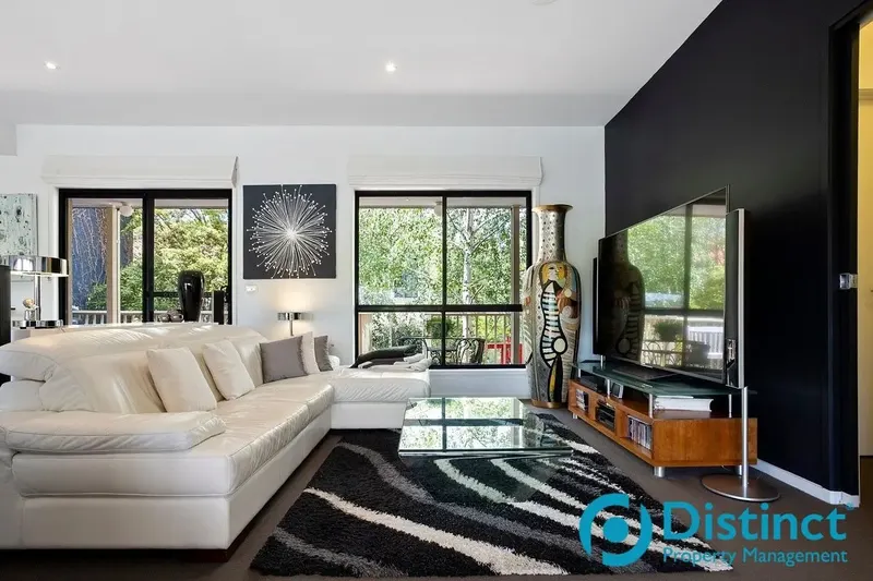 53 Strayleaf Crescent, Gungahlin, photo 8