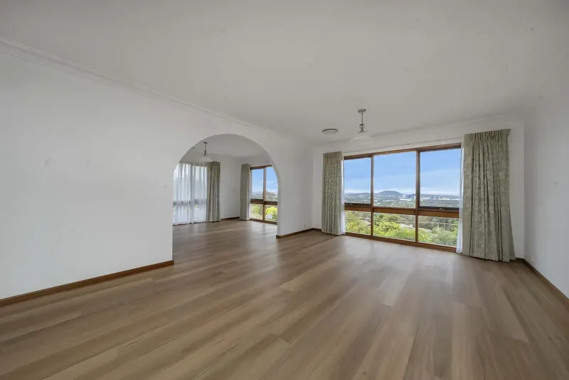 11 Bainton Crescent, Melba, photo 3