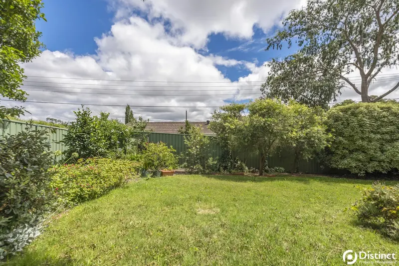 44 Hawkesbury Crescent, Farrer, photo 17