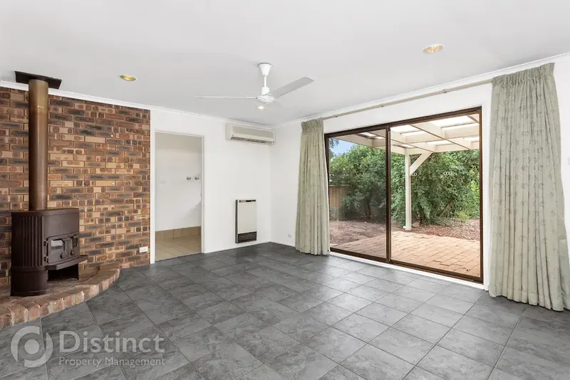 13 Farrelly Close, Oxley, photo 4