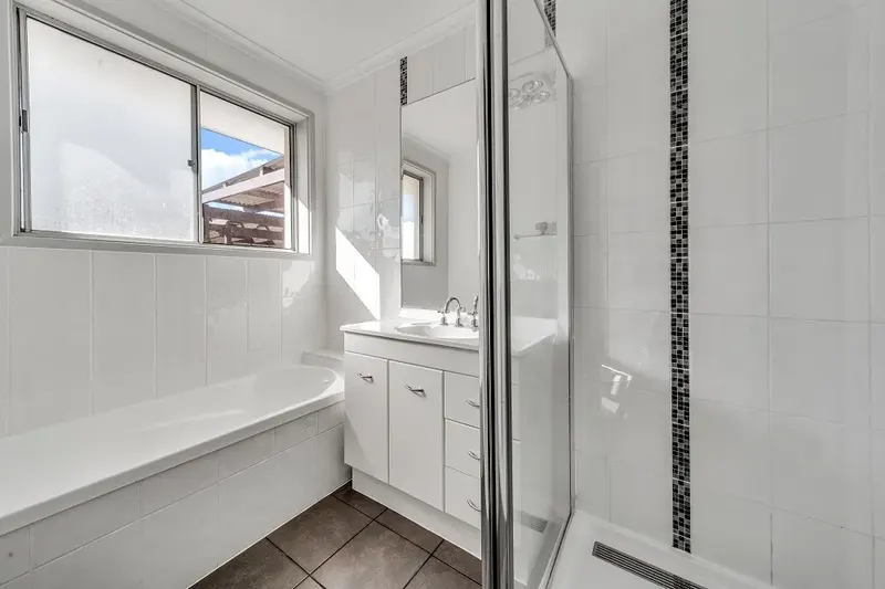 81 Summerland Circuit, Kambah ACT 2902, photo 3
