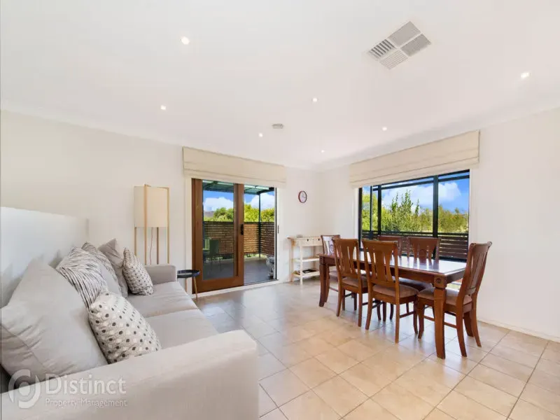 13 Terrara Close, Jerrabomberra, photo 3