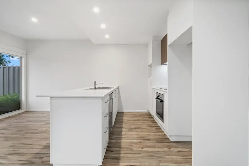 9/101 Eggleston Crescent, Chifley, photo 2