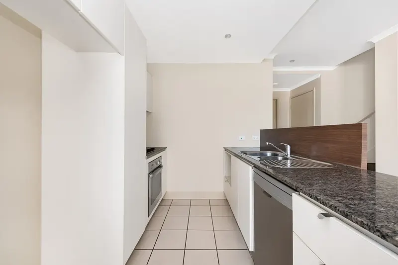 20/77 Northbourne Avenue, Turner, photo 3