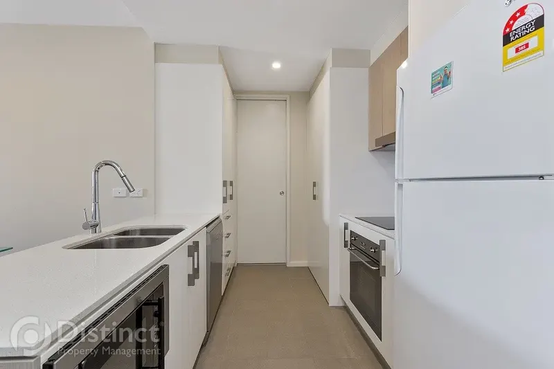 11/77 Leichhardt Street, Kingston, photo 3