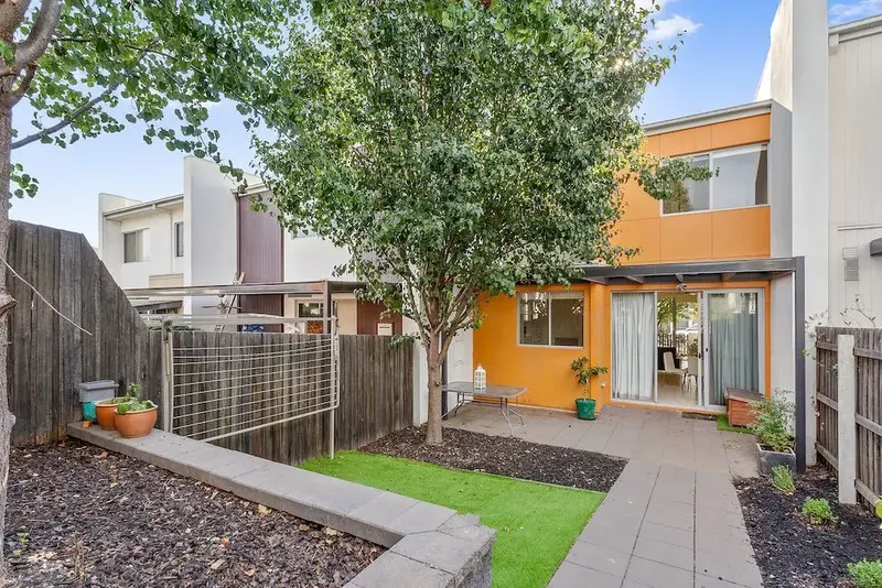 10 Dobikin Street, Crace, photo 13