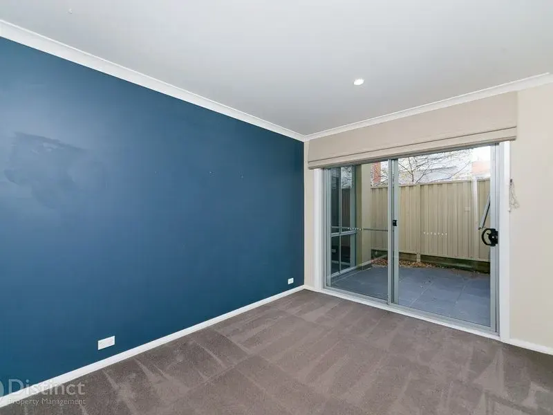 2/67 Torrens Street, Braddon, photo 4